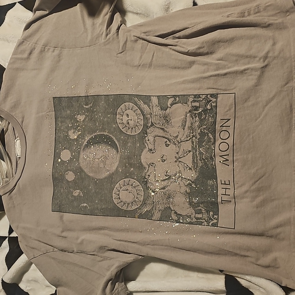 Modish Rebel The Moon Graphic T-Shirt